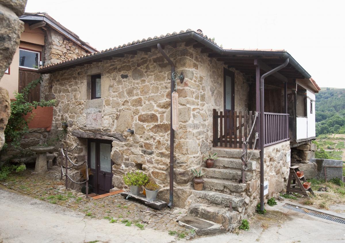 Entorno do Mosteiro de San Salvador de Celanova e do Burgo Medieval de Vilanova dos Infantes